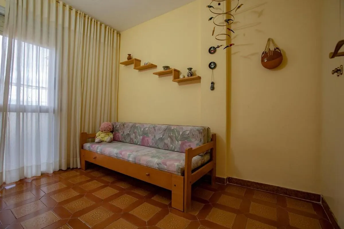 Creixell Apartment With 3 Rooms