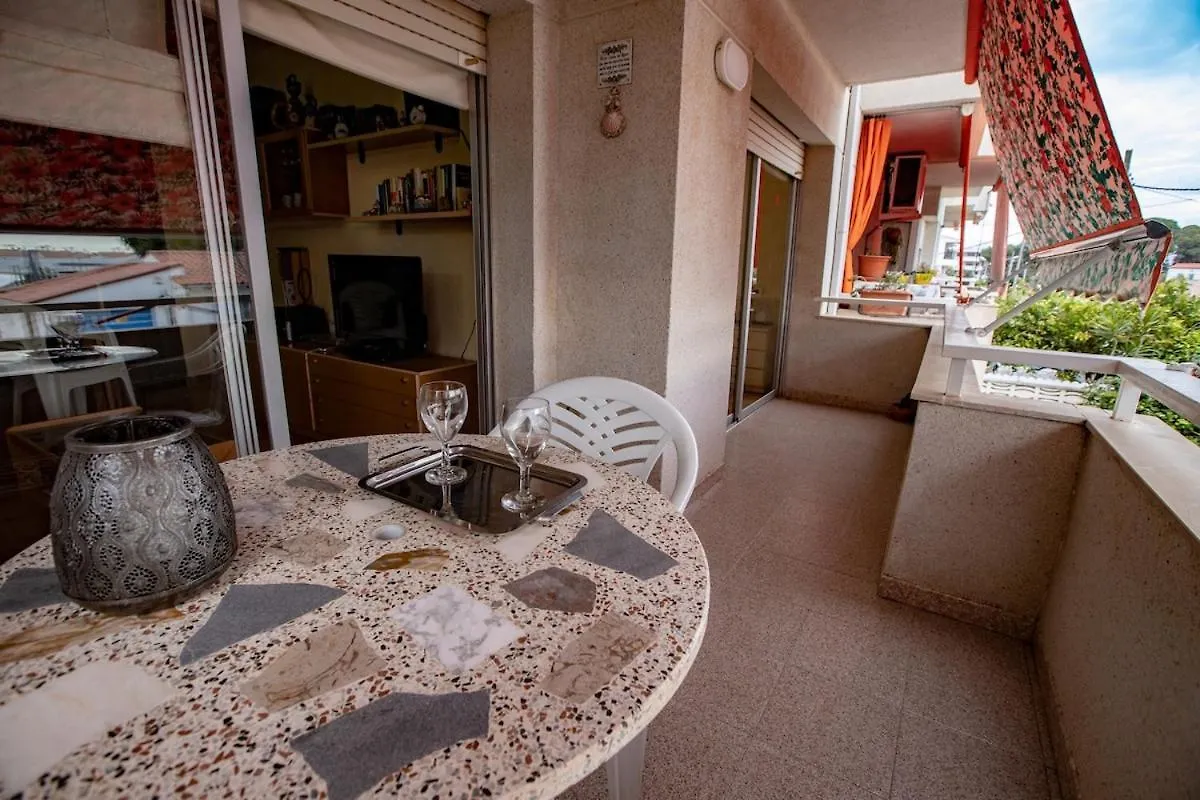 Creixell Apartment With 3 Rooms Spanien