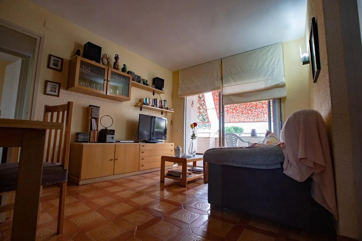 Creixell Apartment With 3 Rooms